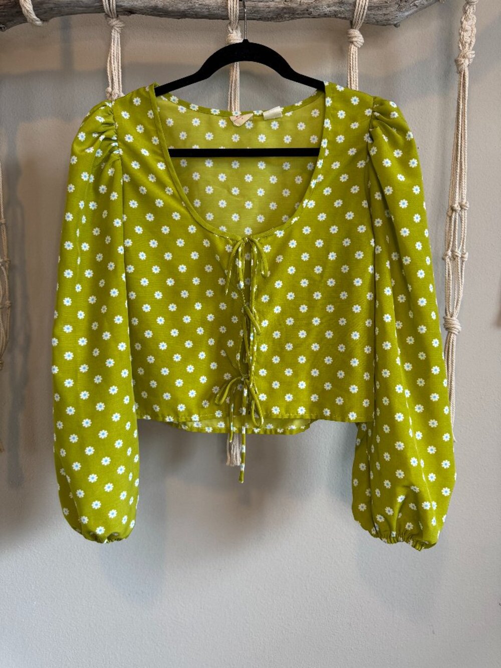 Levi's Embry Green Floral Tie-Front Long Sleeve Blouse Top - size Medium